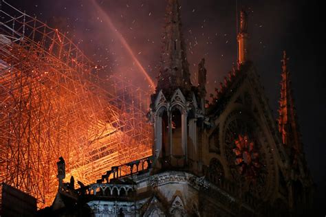 notre dame louis vuitton|Notre Dame Cathedral rebuilding: French billionaires including .